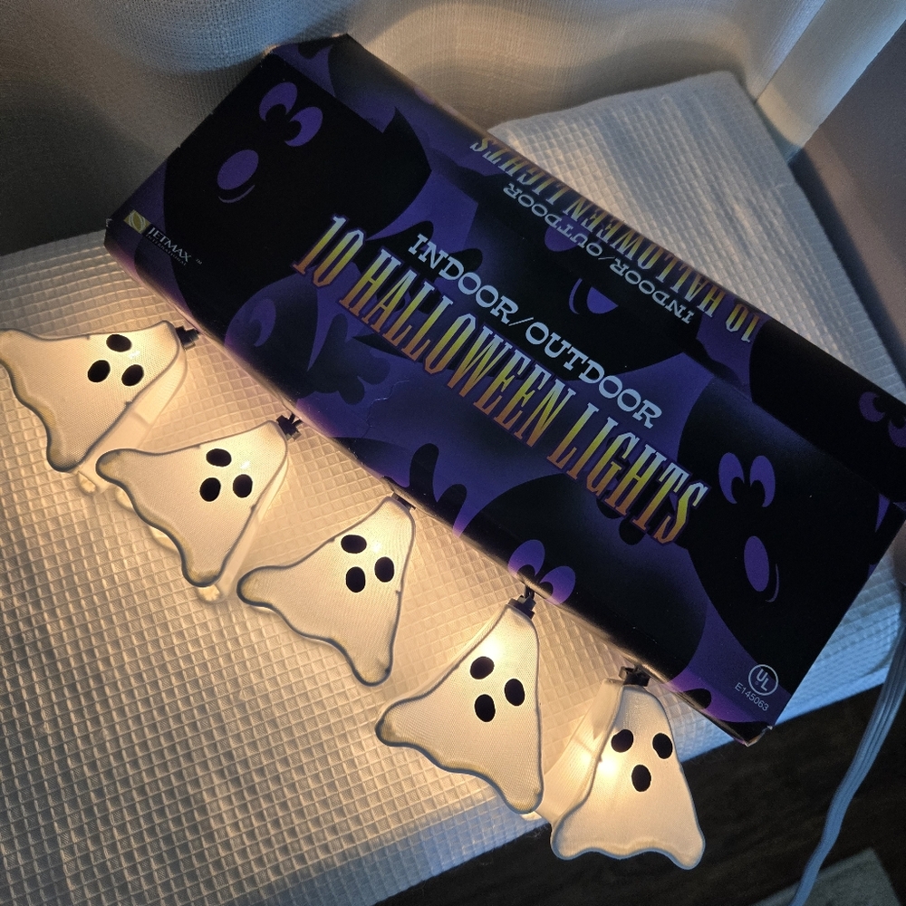 Vtg Eerie Alley Ghost String Lights Halloween Fabric Wire 10 Ghouls Unused